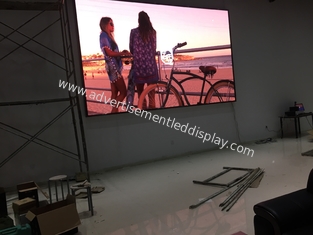 การบูรณาการเนื้อหาที่เรียบร้อย โปรแกรมการโฆษณา LED สําหรับโฆษณาแบบไดนามิก