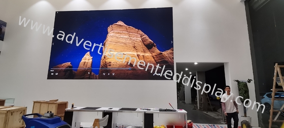 AC220V โปรแกรมการโฆษณา LED ปรากฏการณ์ในเวลาจริง ปรับปรุงเนื้อหาเพื่อการส่งข้อความในทันเวลา