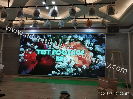 บอร์ดโฆษณา LED แบบโมดูล สําหรับขนาดจอที่กําหนดเอง และอายุการใช้งาน 10000H