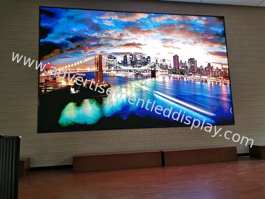 P7.62 1920hz Lcd Outdoor โปรแกรมโฆษณาติดผนัง 1g1r1b
